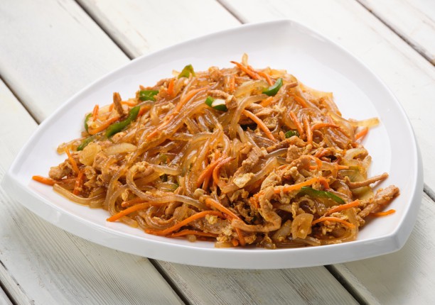 Тайская жареная крахмальная лапша