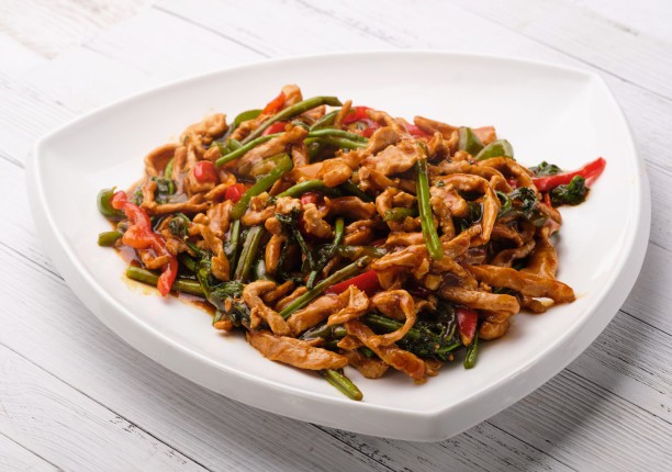 Жареное мясо с папоротником