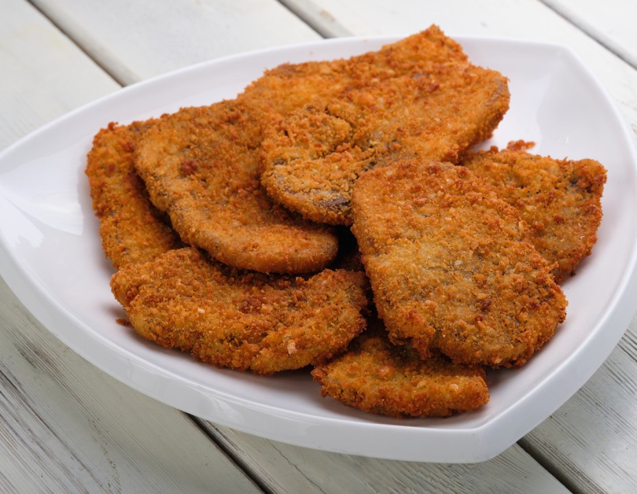 Говяжий жареный язык в сухарях