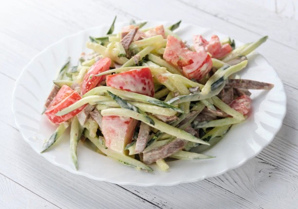 Салат из языка (с майонезом)