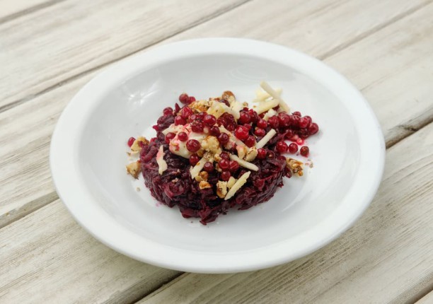 Салат "Брусничка"