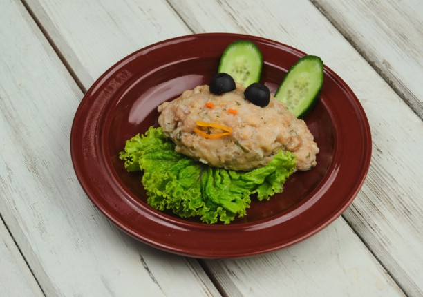 Котлетка  куриная  на  пару