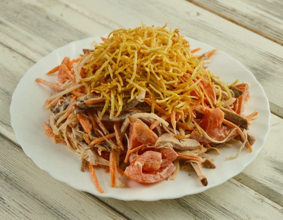 Салат с языком и картофелем пай