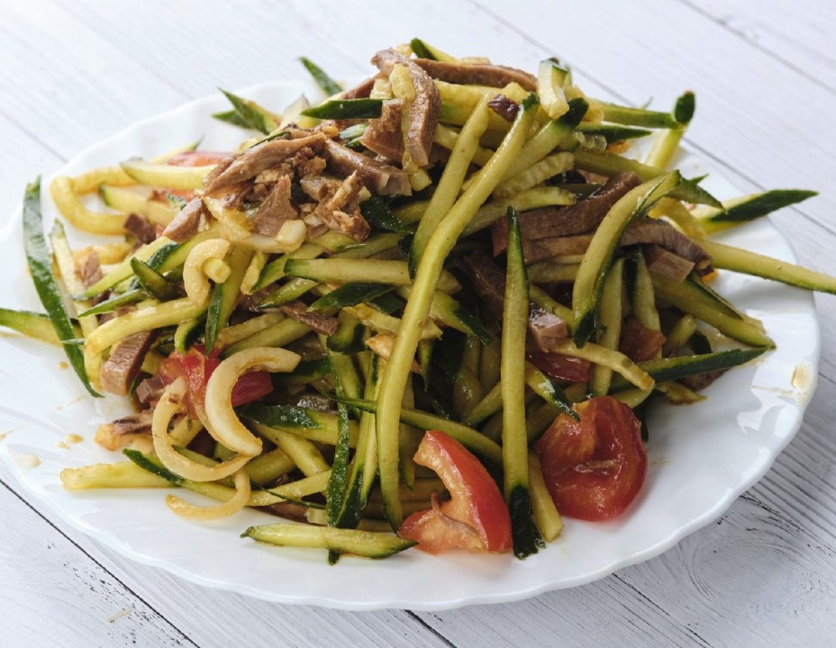 Салат из языка (в соевом соусе)